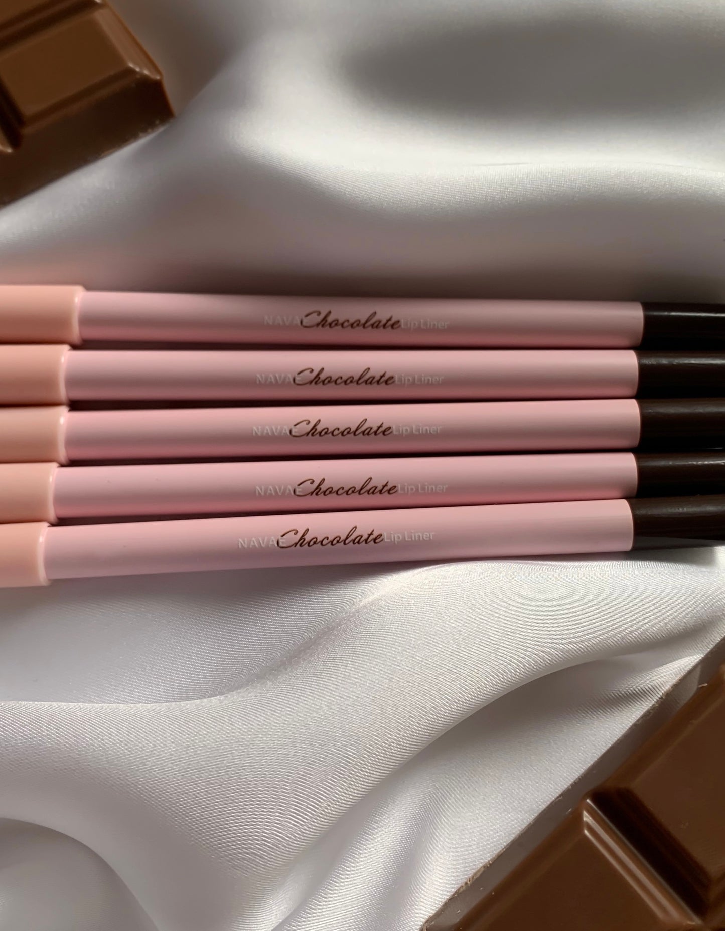 NAVAE Chocolate Lip Liner